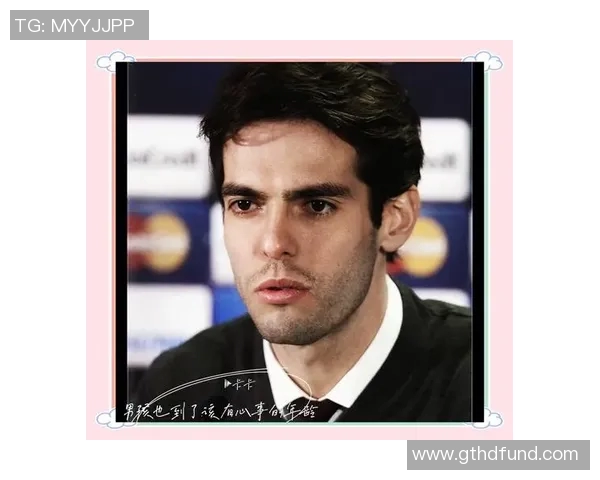 世界四大足球巨星的传奇人生与成就解析 世界四大足球巨星的传奇人生与成就解析