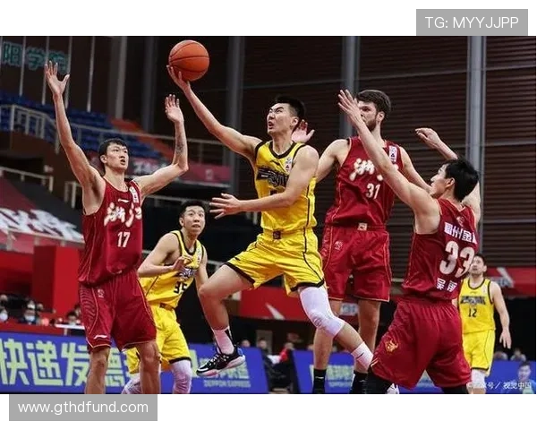 深圳篮球队在邀请赛中的力量展现与战术分析